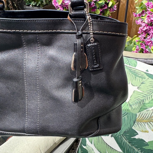 Vintage Coach Hampton Carryall Handbag 7468 Leather Black - Picture 3 of 15
